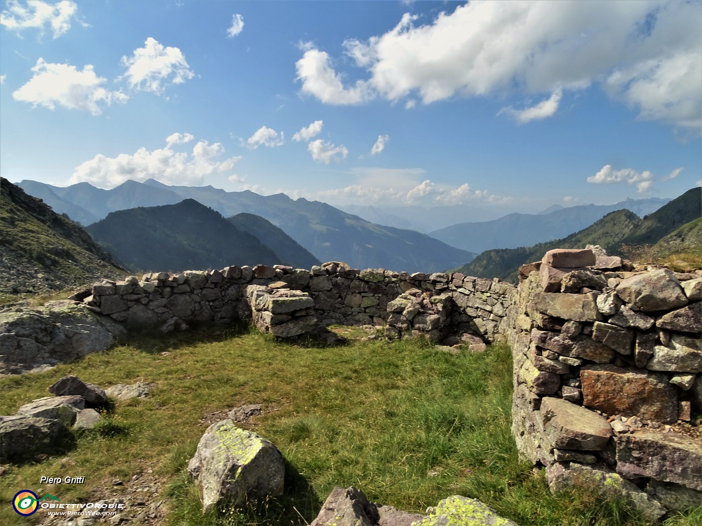 88 Fortificazioni e trincee della Linea Cadorna al Passo di Verrobbio.JPG